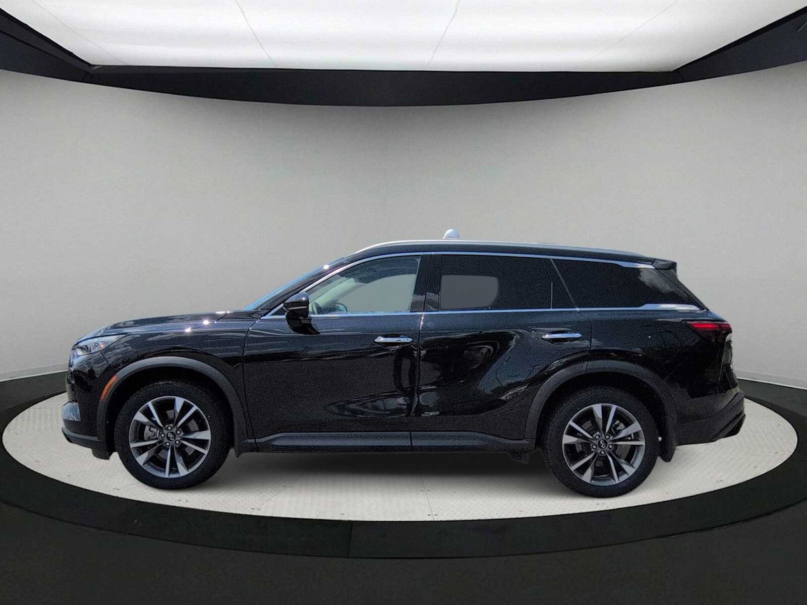 Used 2023 INFINITI QX60 Luxe AWD/4WD image 5