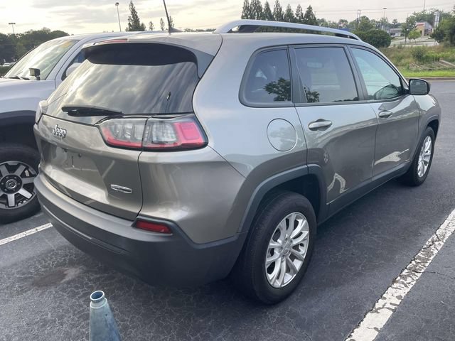 Used 2021 Jeep Cherokee Latitude FWD image 14