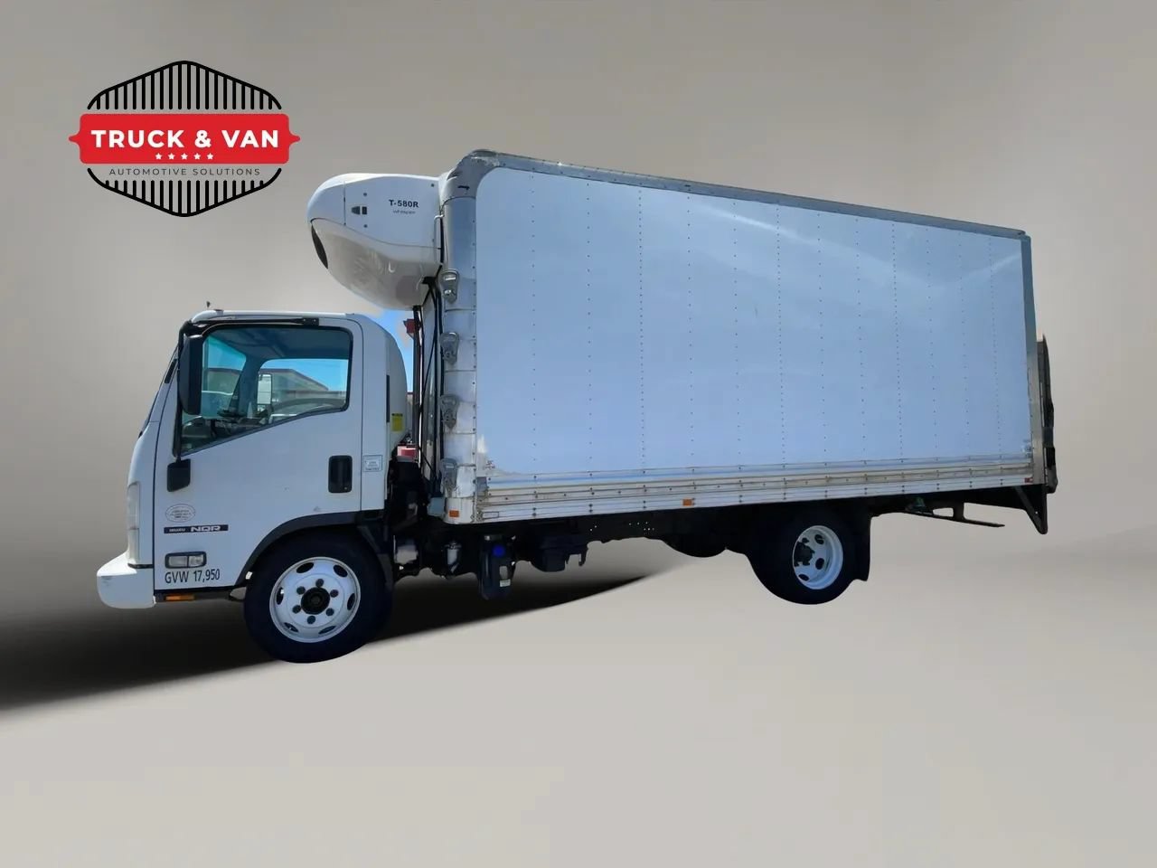 Used 2019 Isuzu NQR RWD image 2
