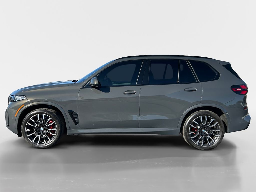 Used 2026 BMW X5 xDrive40i w/ M Sport Package image 2