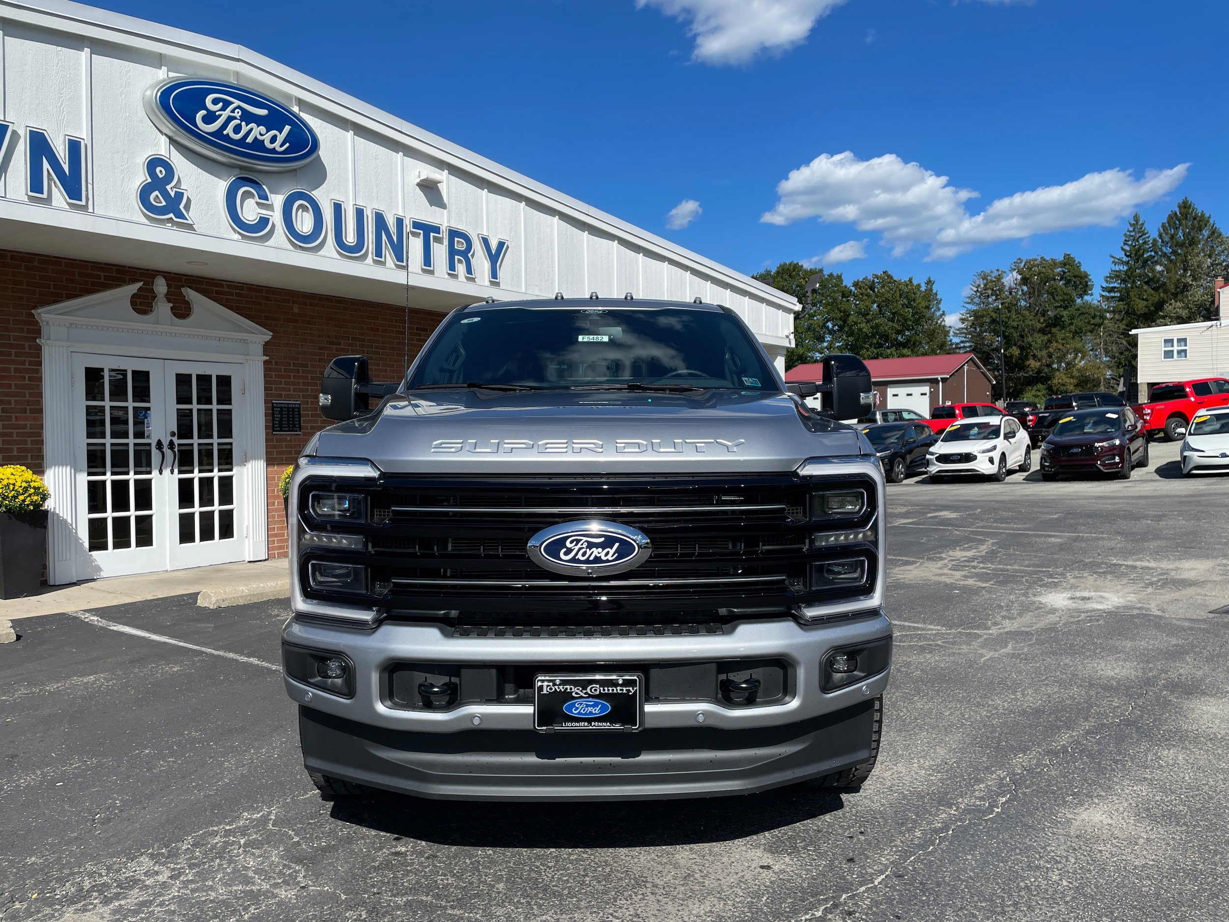 New 2027 Ford F250 Platinum AWD/4WD image 3