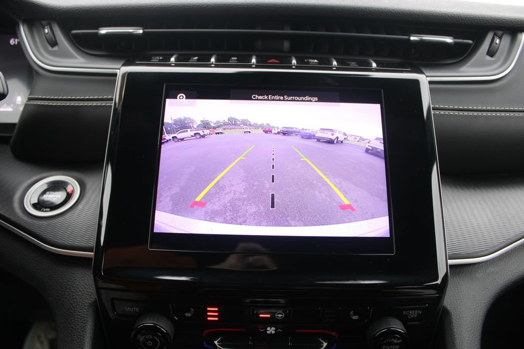 Used 2024 Jeep Grand Cherokee Altitude AWD/4WD image 50