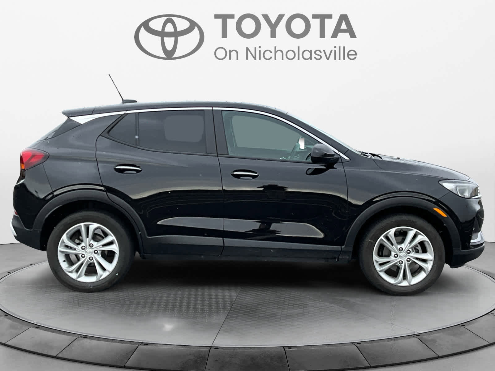 Used 2023 Buick Encore GX Preferred w/ Cold Weather Comfort Package image 6