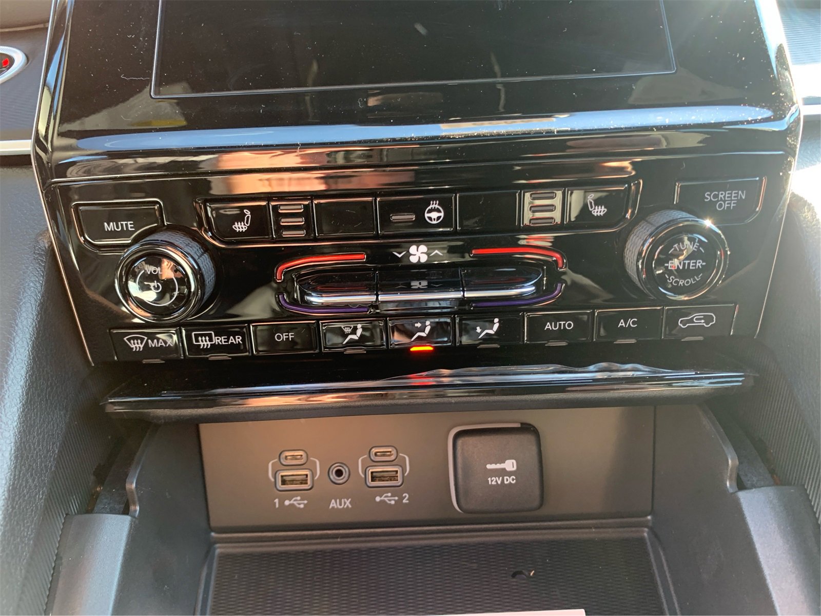 Used 2025 Jeep Grand Cherokee L Altitude image 27