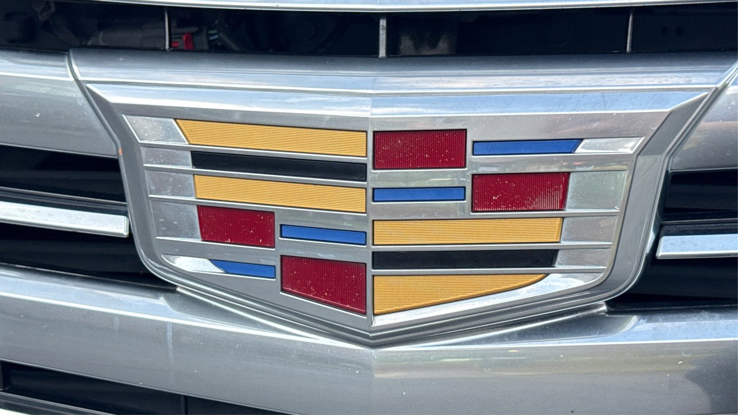 Used 2017 Cadillac Escalade Platinum RWD image 46