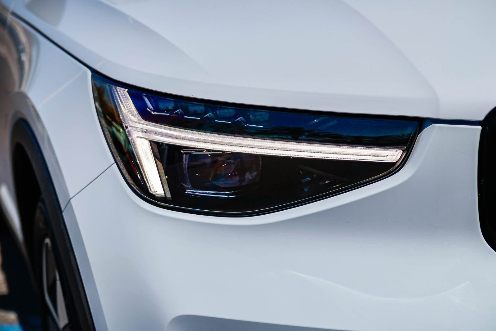 Certified 2026 Volvo XC40 B5 Plus w/ Protection Package Premier image 12