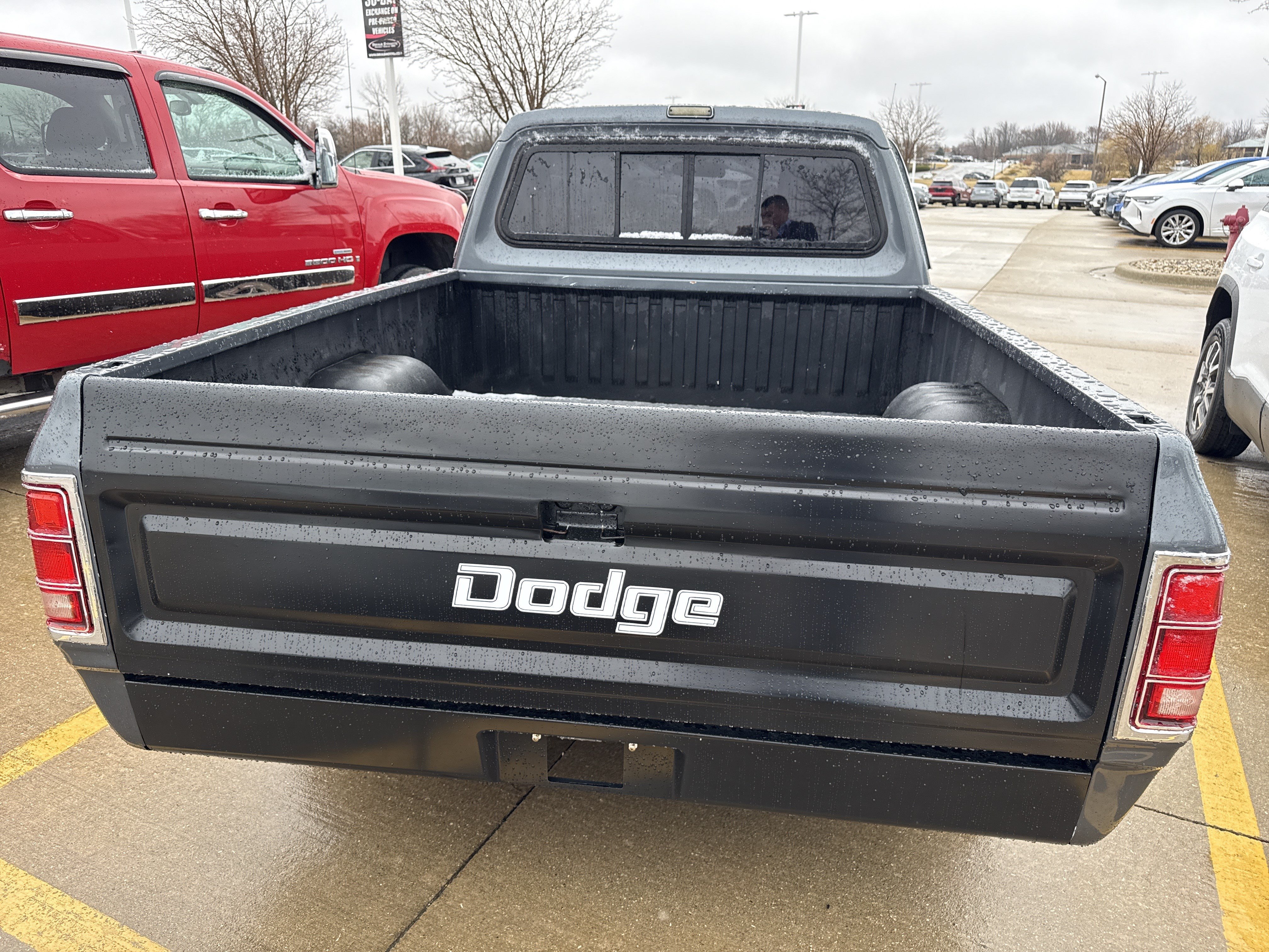 Used 1987 Dodge D/W Truck 150 RWD image 5