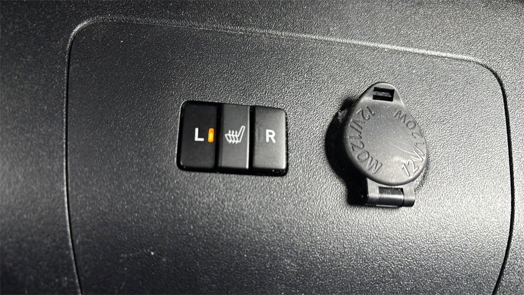 Used 2014 Toyota Prius Four image 29