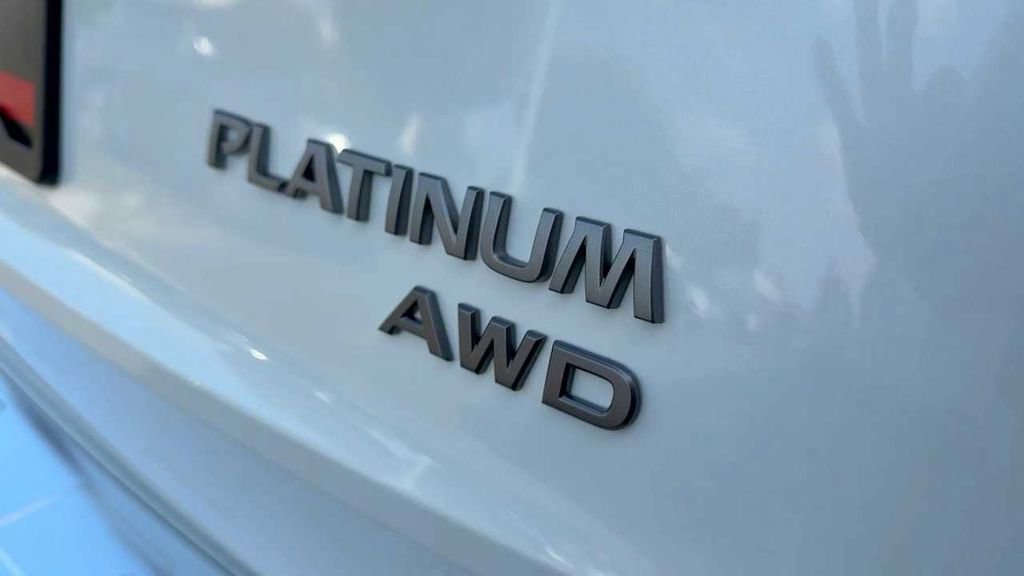 New 2026 Nissan Rogue Platinum w/ Platinum Premium Package AWD/4WD image 8
