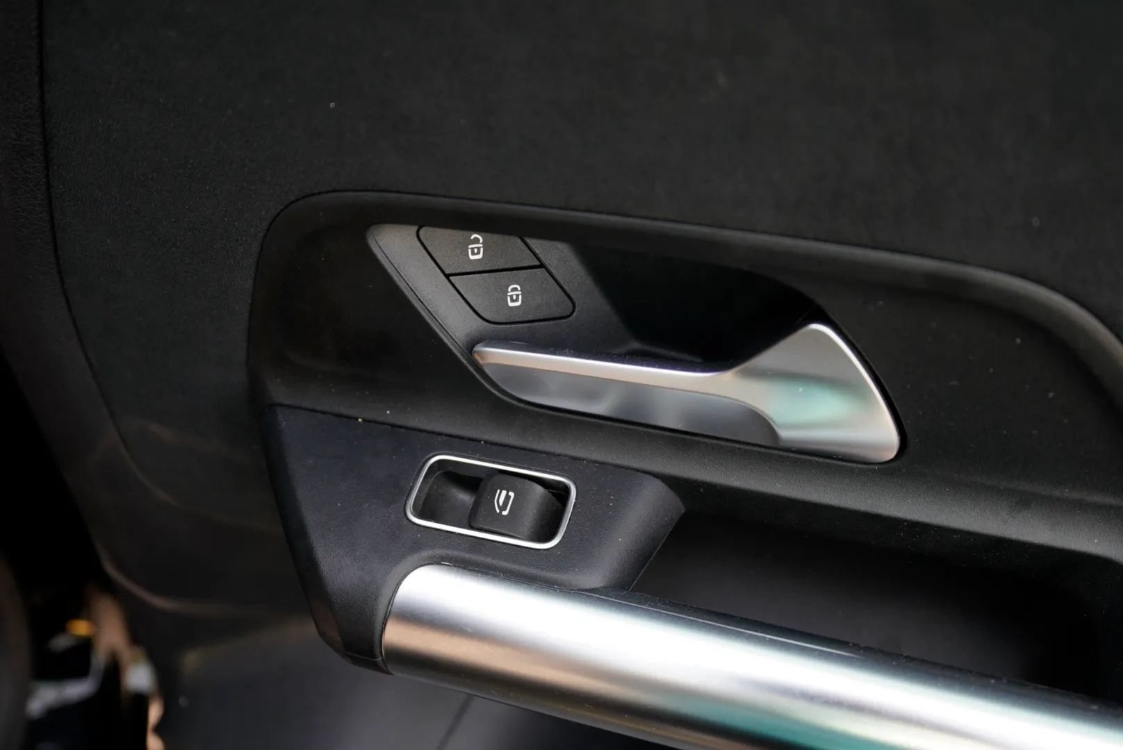Used 2021 Mercedes-Benz GLA 35 AMG 4MATIC image 34