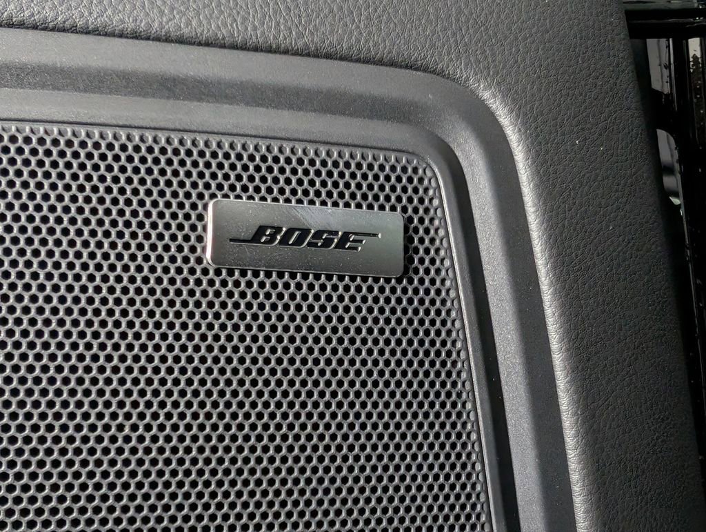 New 2026 Porsche Macan Turbo image 28