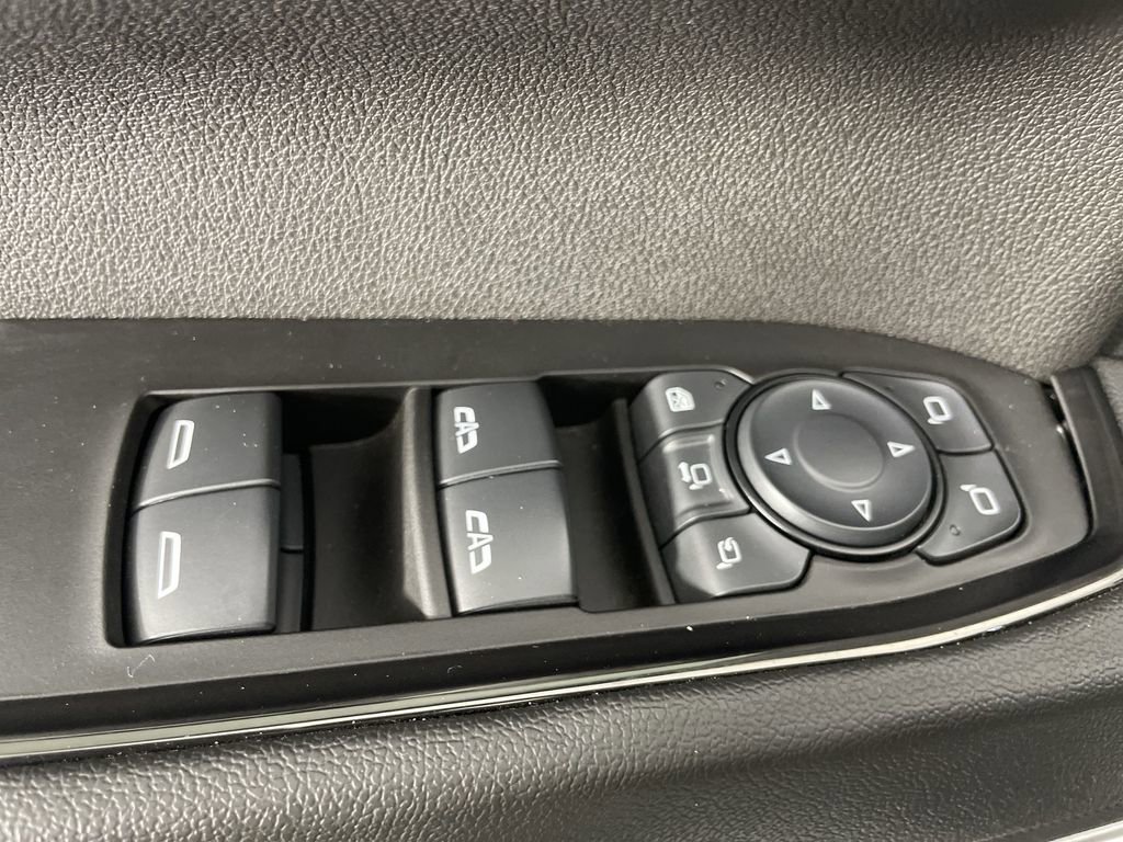 Used 2025 GMC Sierra 2500 AT4 w/ AT4 Premium Plus Package image 24