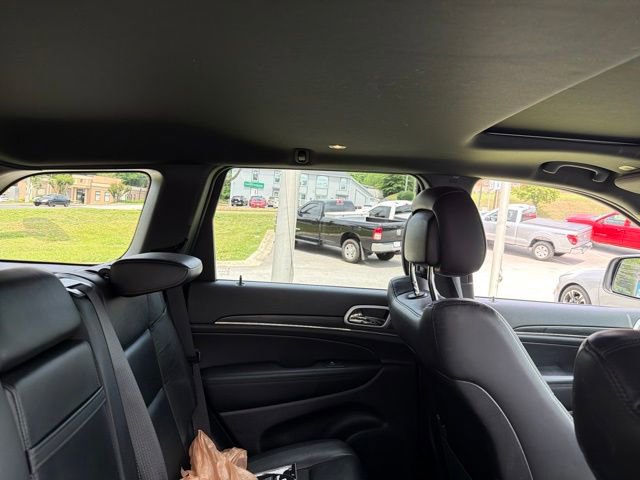 Used 2021 Jeep Grand Cherokee Limited w/ Trailer Tow Group IV AWD/4WD image 18