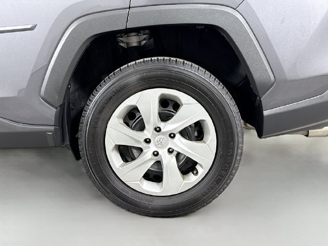 Certified 2023 Toyota RAV4 LE FWD image 30