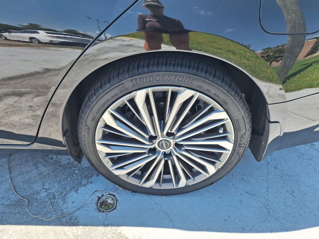 Used 2025 Nissan Altima 2.5 SL FWD image 27