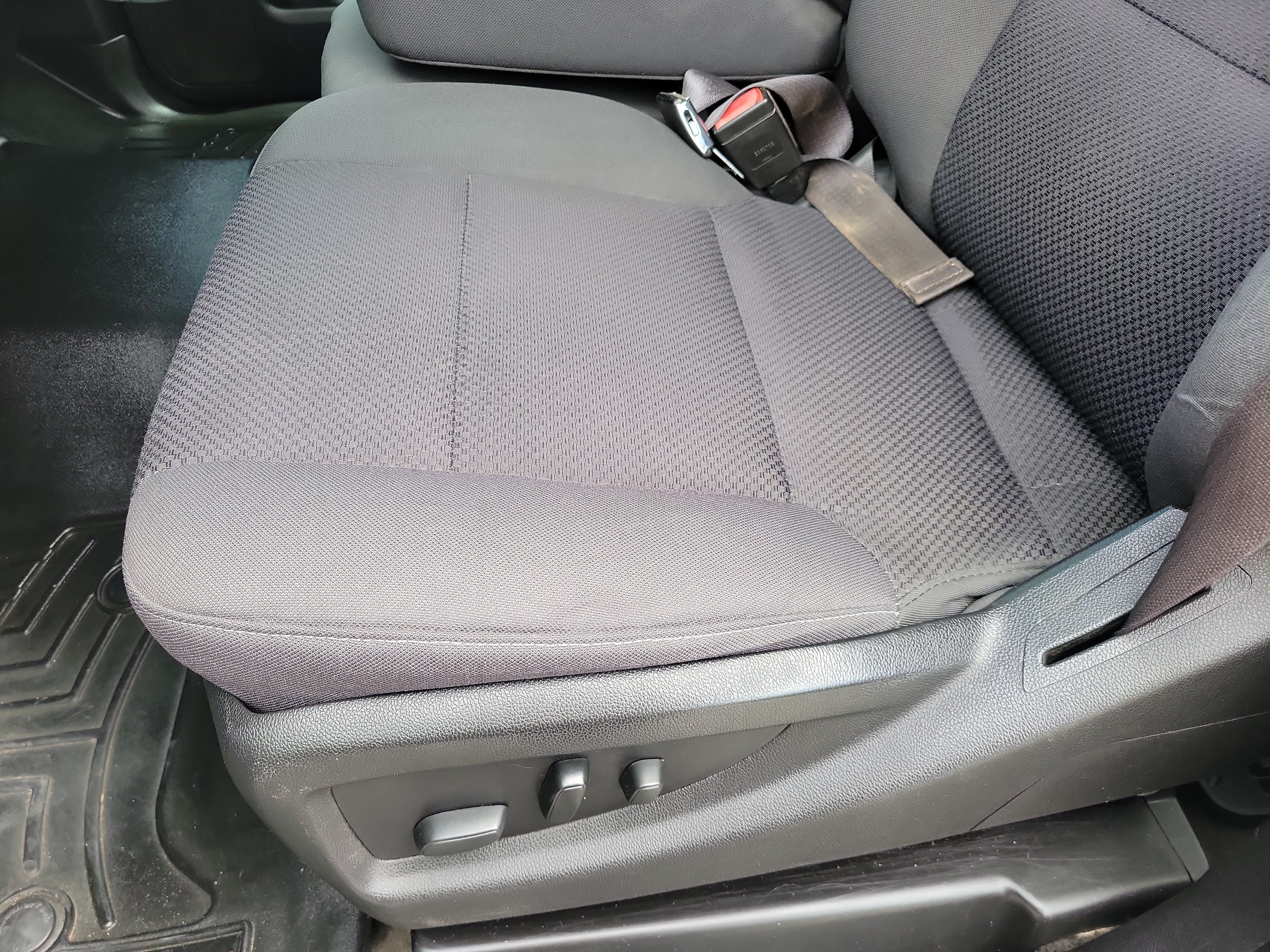 Used 2017 Chevrolet Silverado 2500 LT AWD/4WD image 10