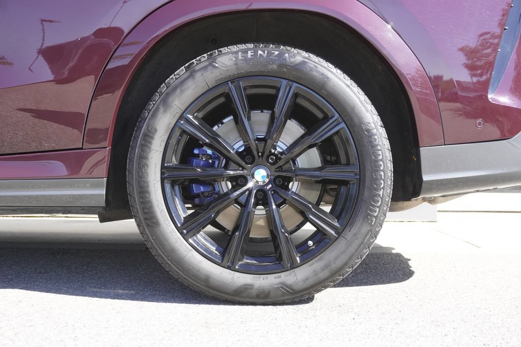 Used 2021 BMW X6 M50i AWD/4WD image 35