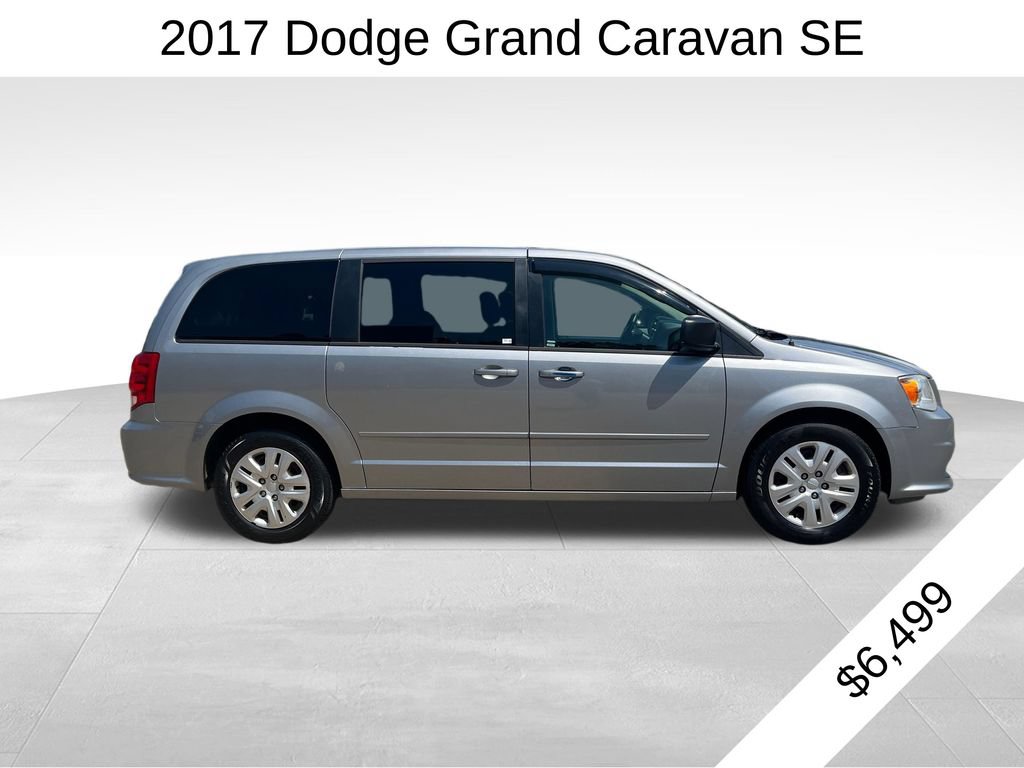 Used 2017 Dodge Grand Caravan SE w/ UConnect Hands-Free Group FWD image 2
