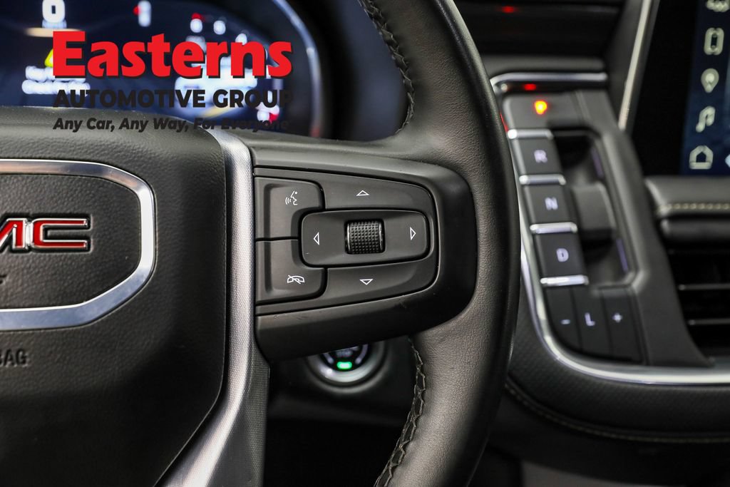 Used 2024 GMC Yukon XL SLT AWD/4WD image 16