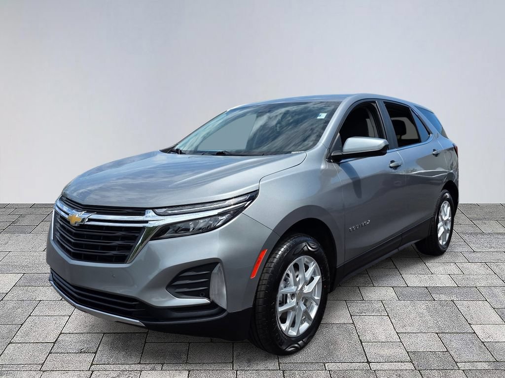 Used 2024 Chevrolet Equinox LT AWD/4WD image 3