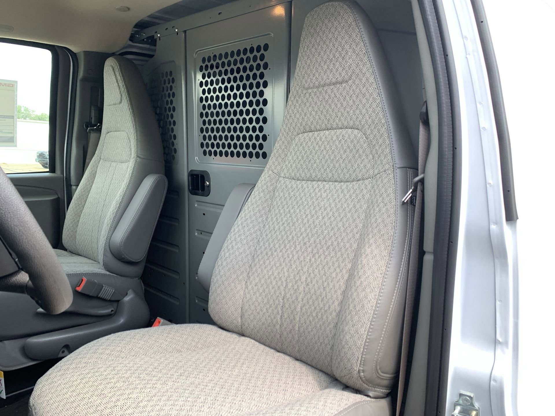 New 2025 GMC Savana 2500 w/ Driver Convenience Package RWD image 36