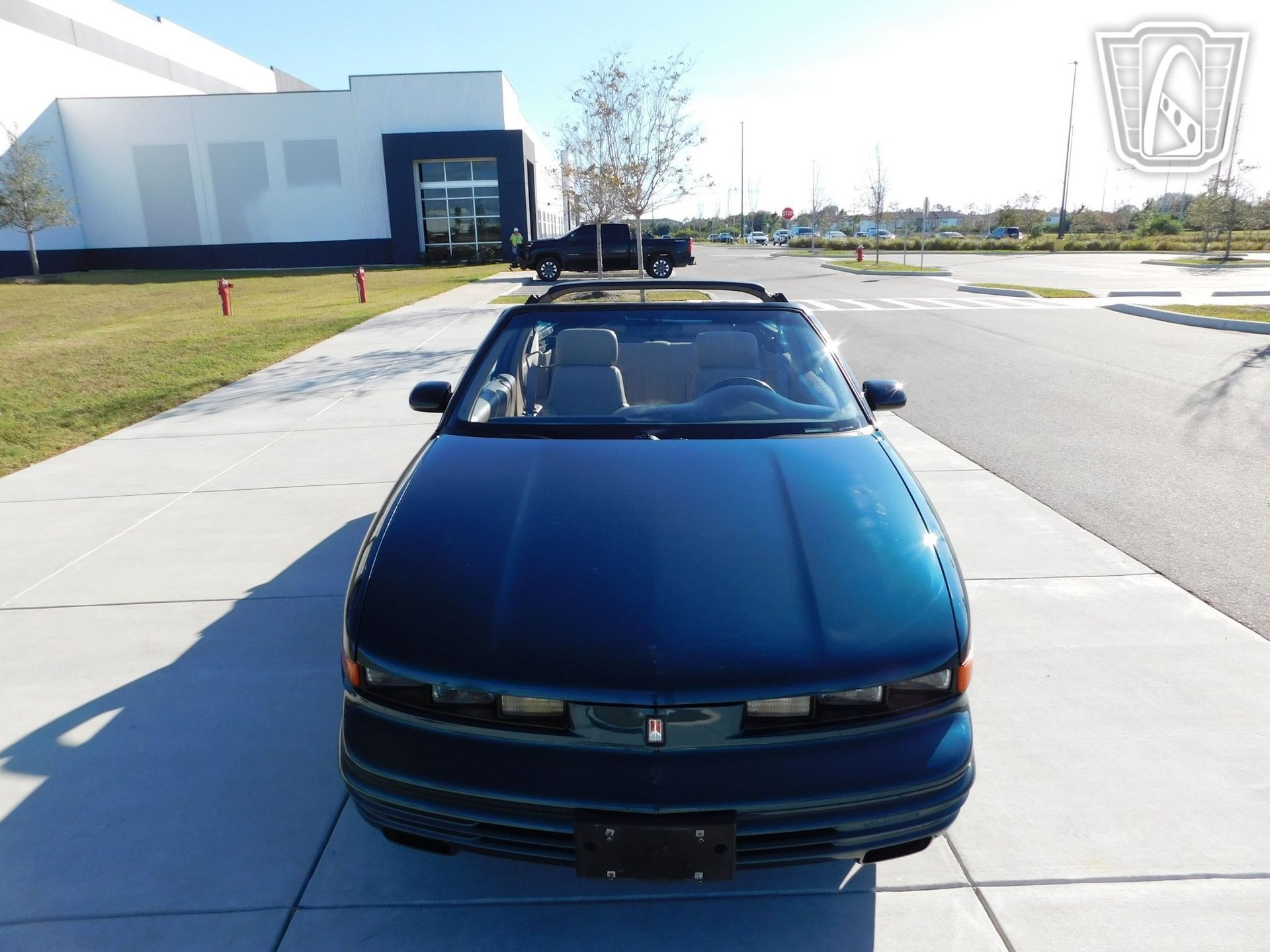 Used 1995 Oldsmobile Cutlass Supreme Convertible image 7