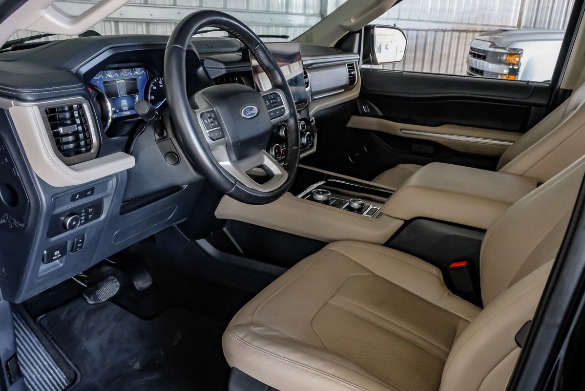 Used 2022 Ford Expedition Max Limited image 14