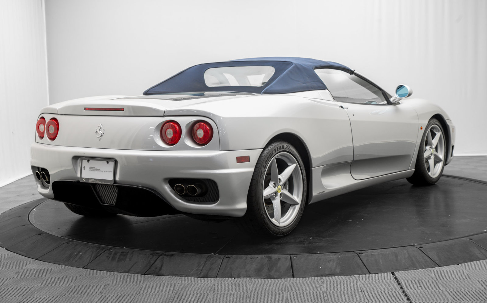 Used 2003 Ferrari 360 Spider RWD image 14