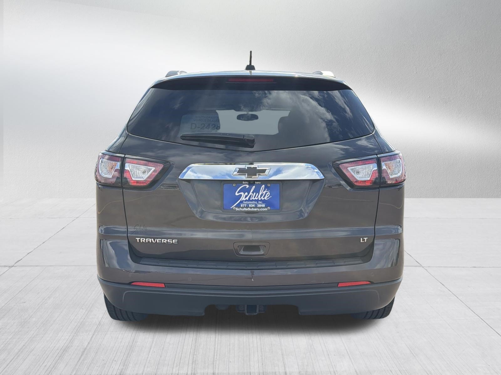 Used 2017 Chevrolet Traverse LT w/ Style and Technology Package FWD image 6