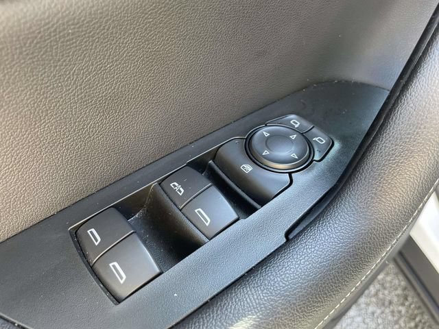 Used 2025 Chevrolet Blazer LT FWD image 17