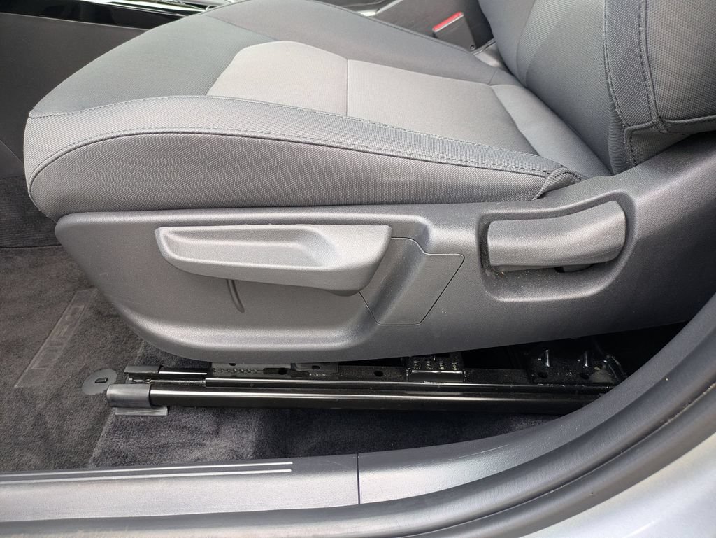 Used 2025 Kia Niro LX FWD image 14