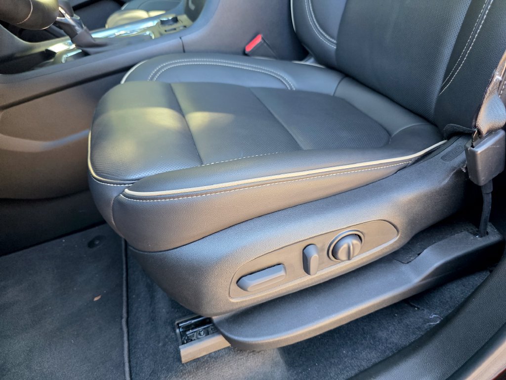 Certified 2023 Chevrolet Traverse Premier w/ LPO, Cargo Package FWD image 12