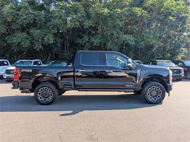 Used 2024 Ford F350 Platinum image 2