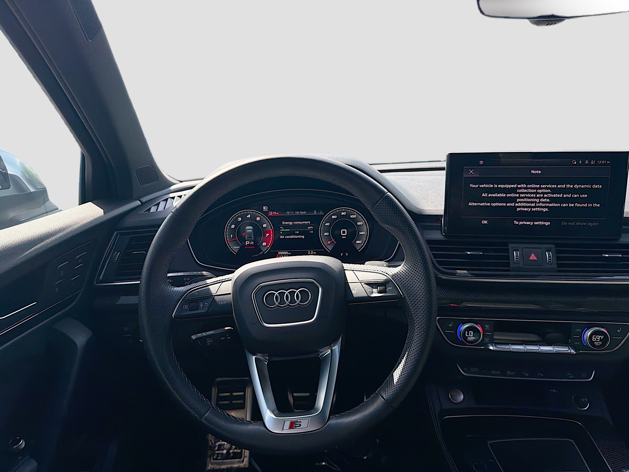 Used 2023 Audi SQ5 Prestige w/ Prestige Package image 17