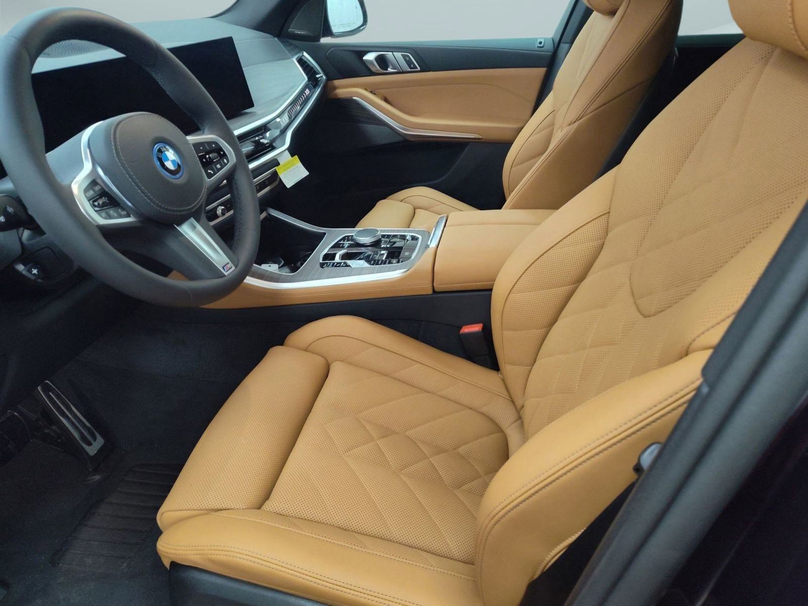 Used 2026 BMW X5 xDrive50e w/ M Sport Package image 5