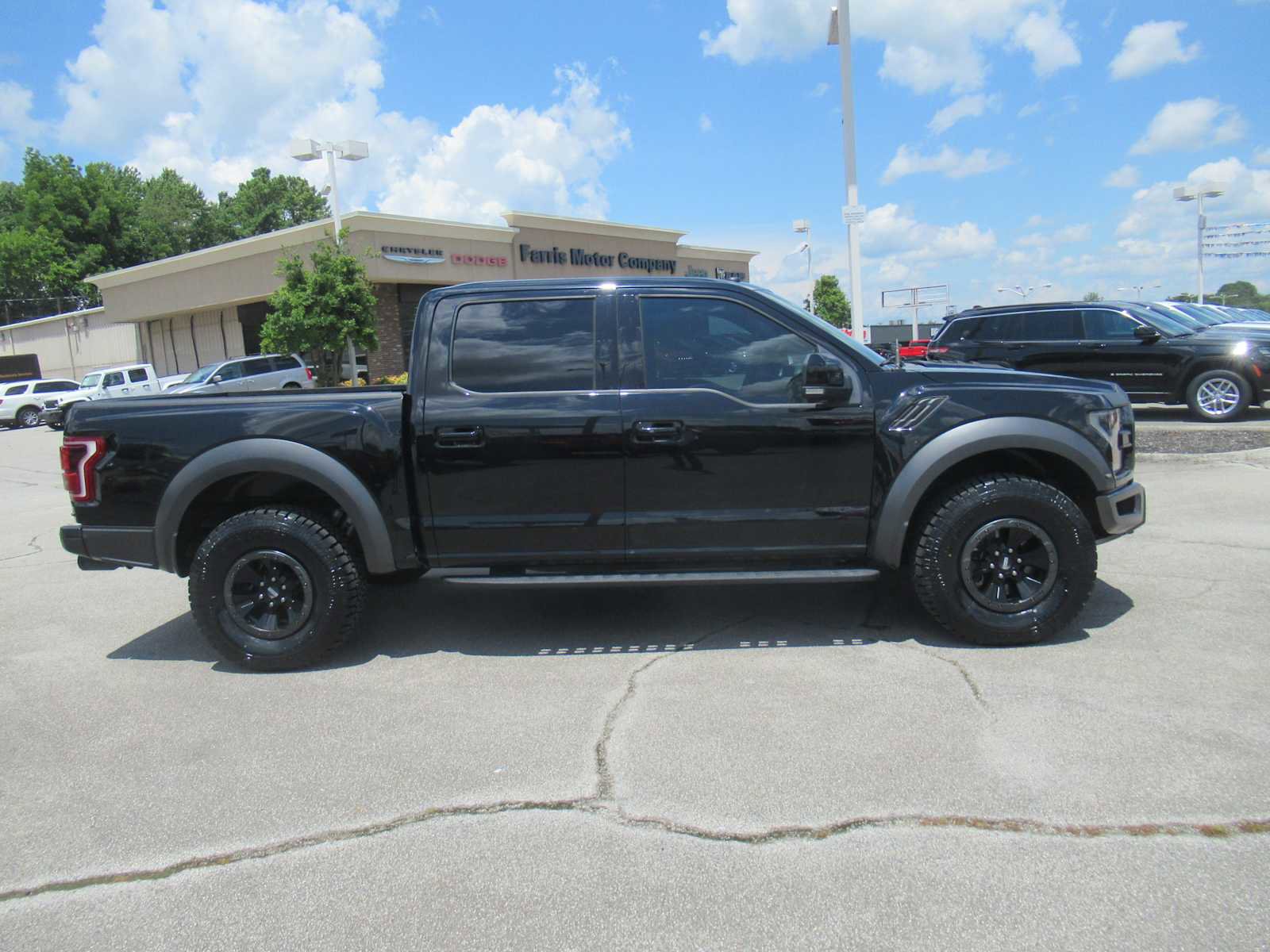 Used 2018 Ford F150 Raptor w/ Equipment Group 802A Luxury image 10