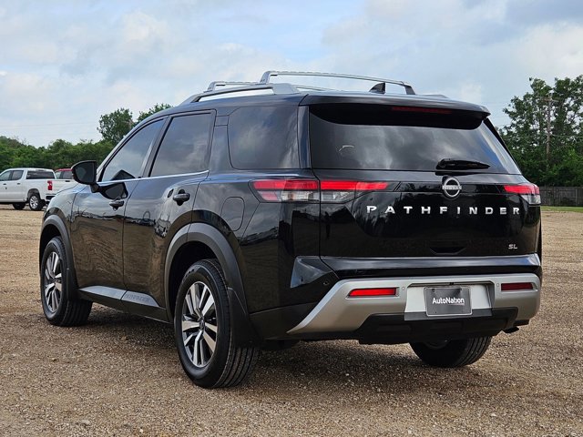 Used 2024 Nissan Pathfinder SL image 8