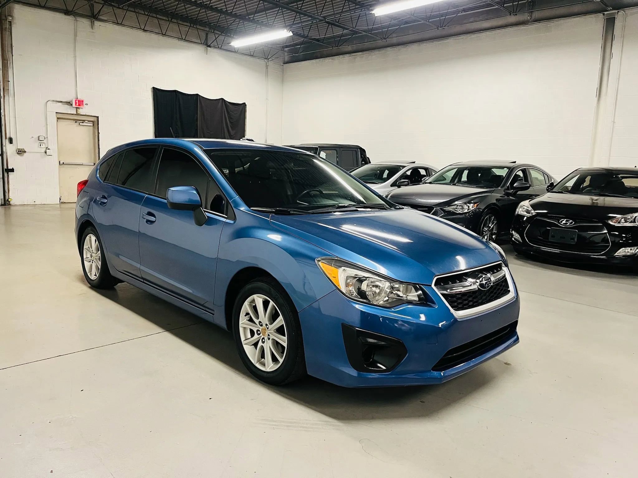 Used 2014 Subaru Impreza 2.0i Premium w/ All-Weather Package w/CVT image 4