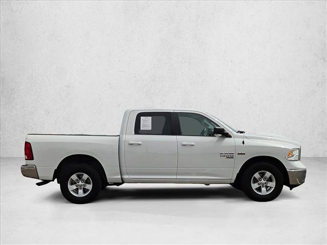 Used 2020 RAM 1500 Classic SLT w/ Luxury Group image 4