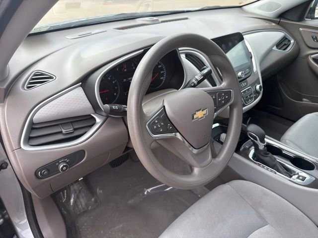 Used 2024 Chevrolet Malibu LT image 15