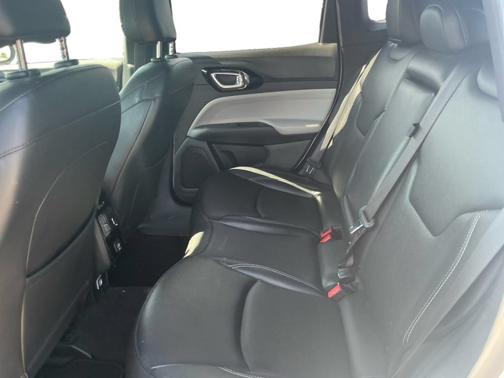 Used 2025 Jeep Compass Limited AWD/4WD image 22