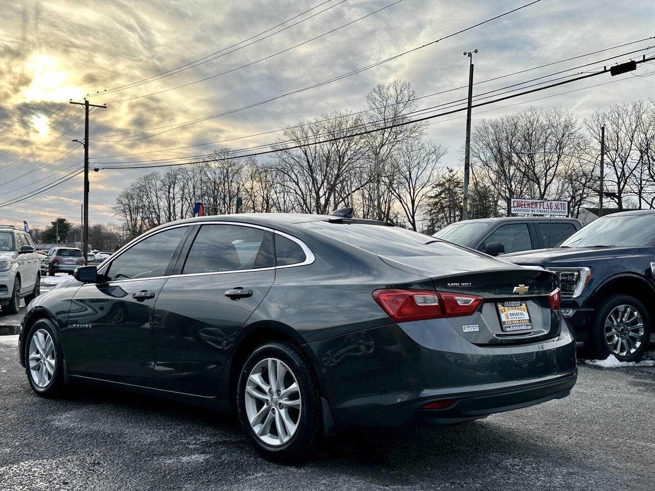 Used 2016 Chevrolet Malibu LT w/ Driver Confidence Package image 5