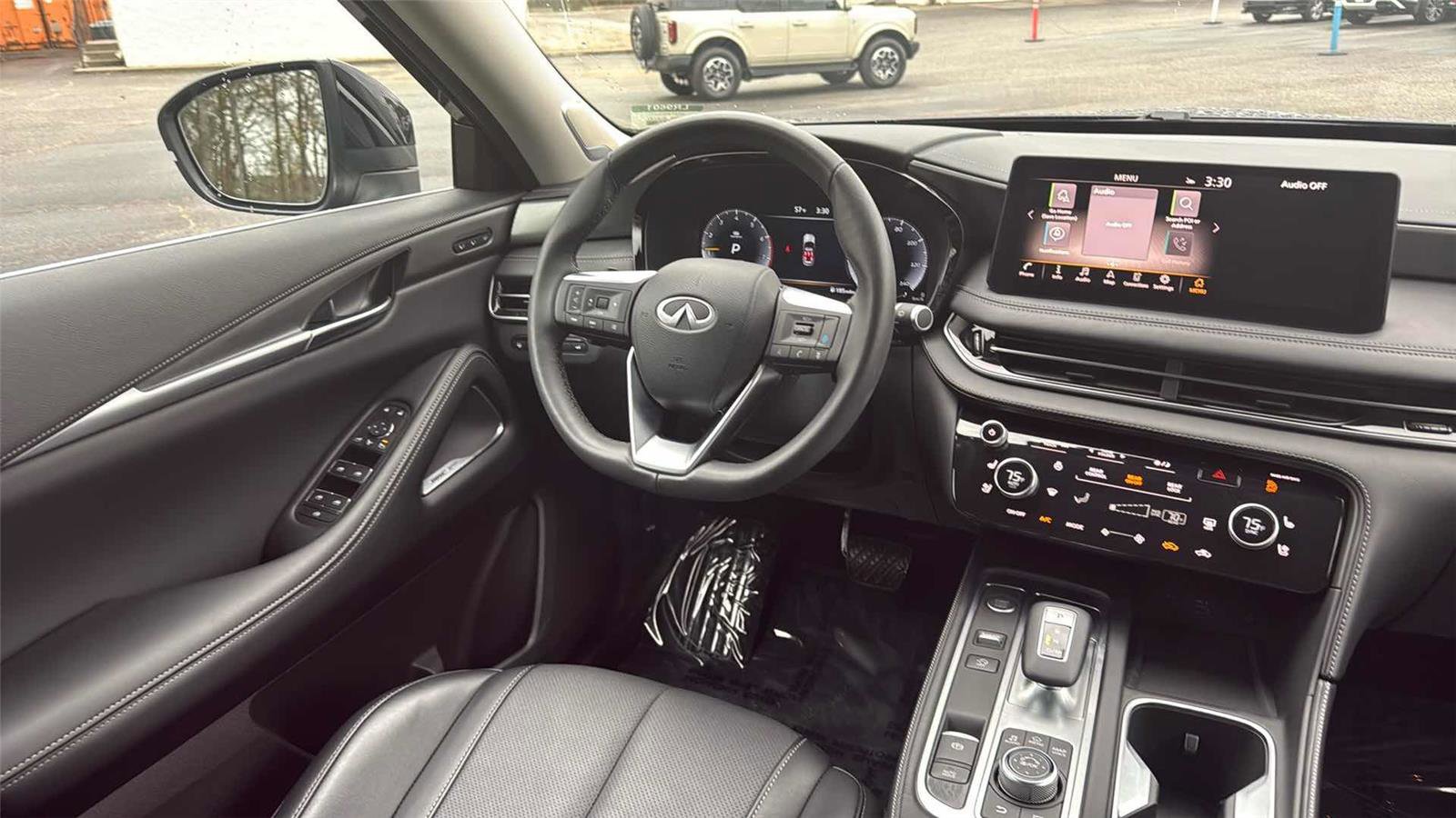 Certified 2025 INFINITI QX60 Luxe image 14