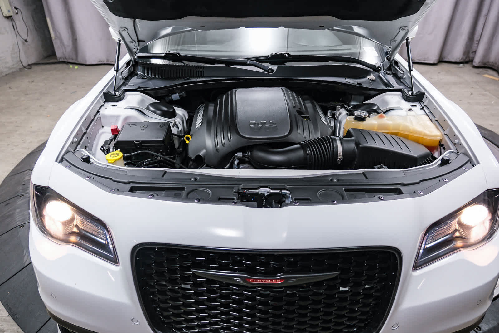 Used 2021 Chrysler 300 S w/ S Model Appearance Package RWD image 32