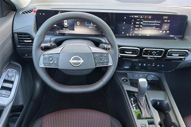 New 2027 Nissan Sentra SR w/ Floor Mat Package FWD image 15