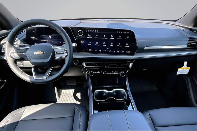 New 2027 Chevrolet Traverse LT w/ Driver Confidence Package FWD image 5