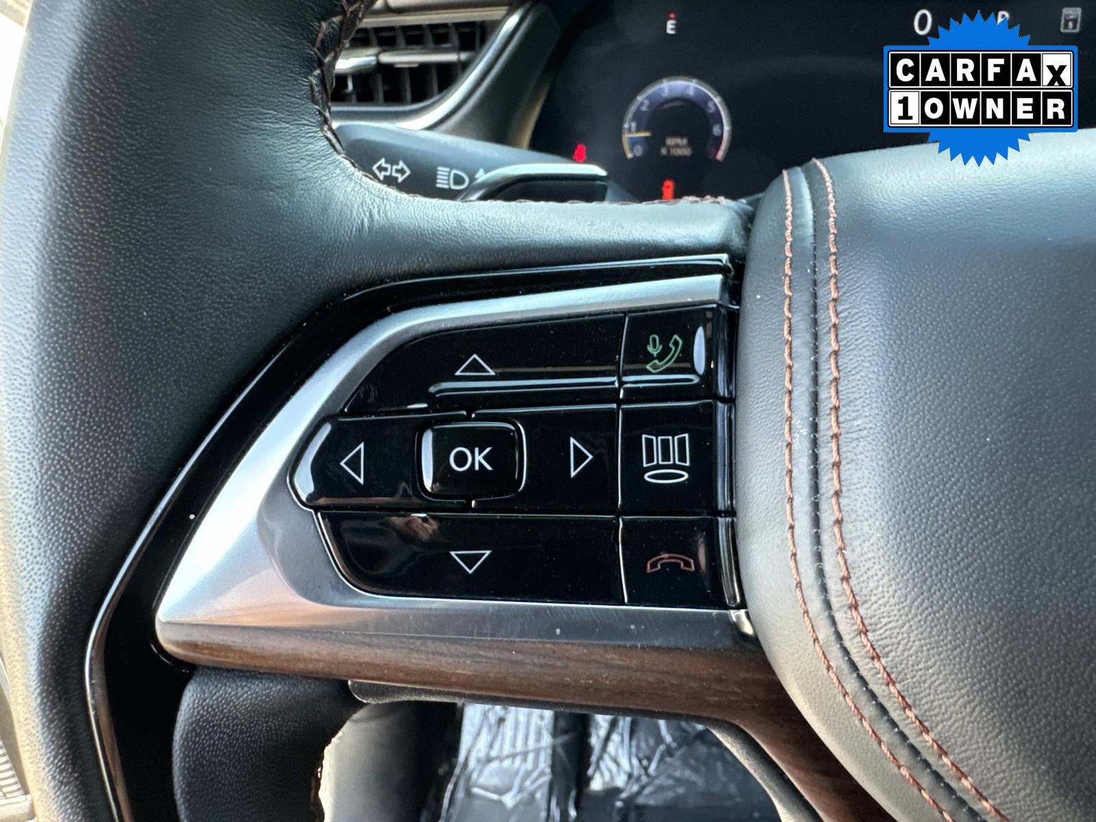Used 2025 Jeep Grand Cherokee Summit AWD/4WD image 34