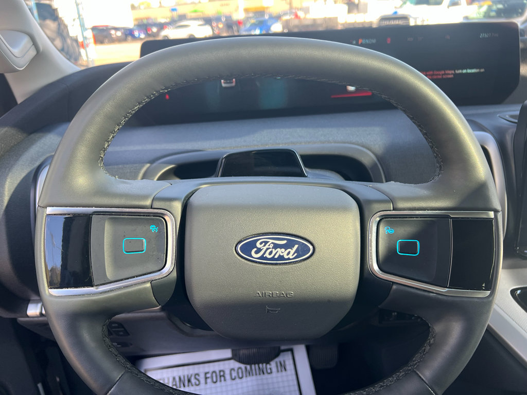 Used 2025 Ford Expedition Max Active AWD/4WD image 12