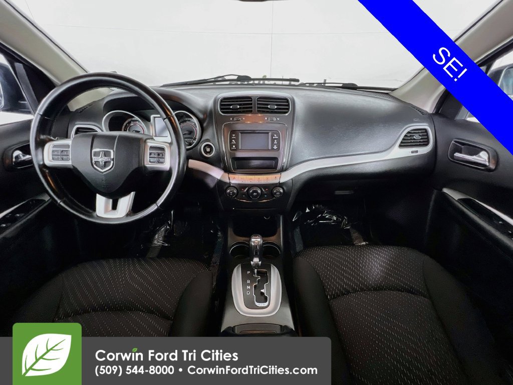 Used 2019 Dodge Journey SE w/ Premium Group FWD image 6