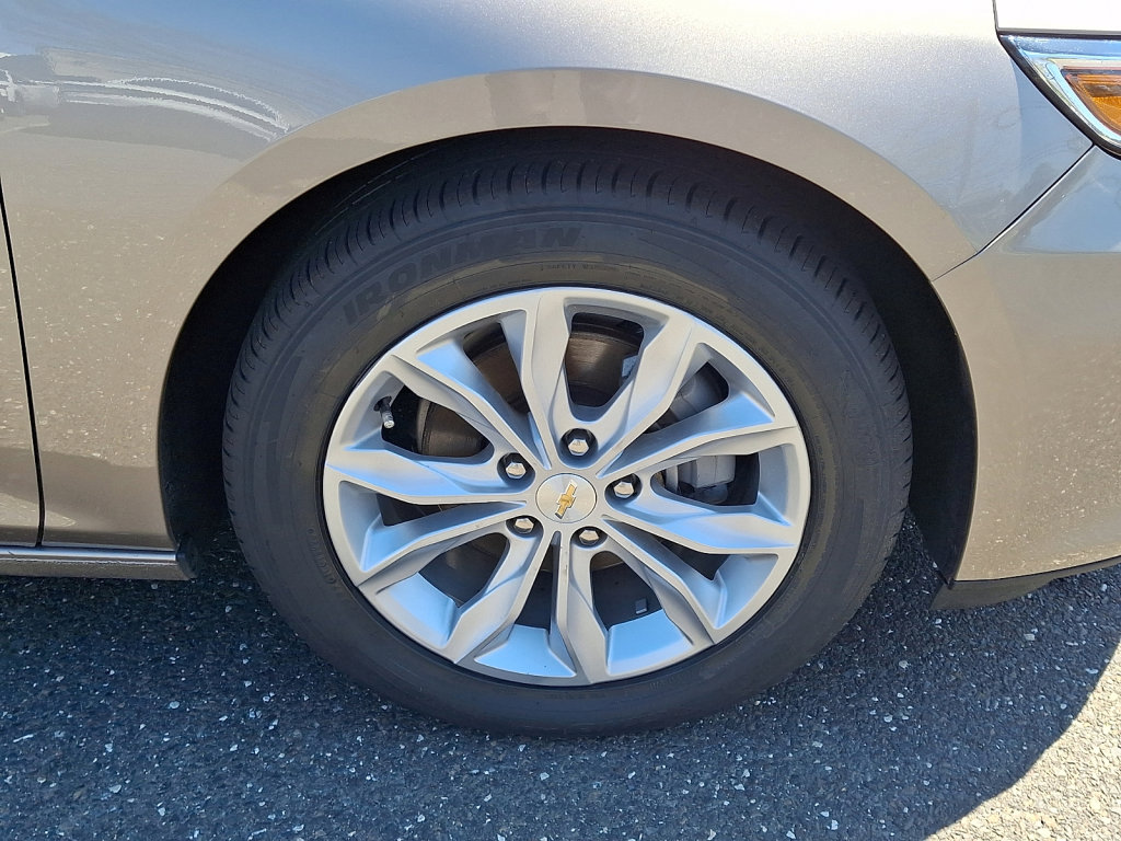 Used 2024 Chevrolet Malibu LT image 9